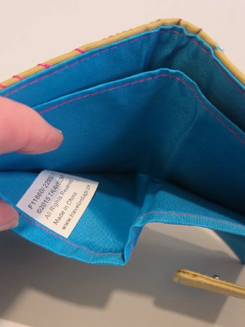 Travelon Canvas Floral-Print Women’s Wallet - Beige - Picture 6 of 8